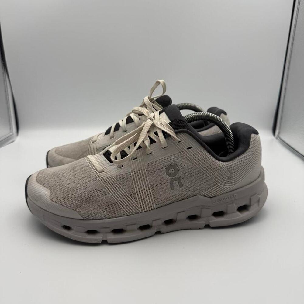 On Cloudgo Womens Size 10 W Gray White Athletic Running Shoes No box